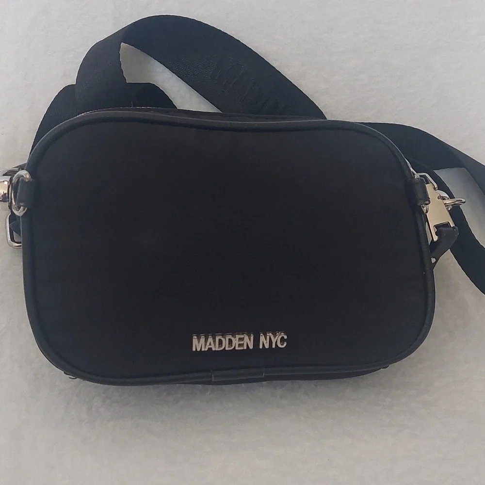 Madden NYC Nylon Mini Convertible Belt and Crossbody Camera Bag - Picture 3 of 11